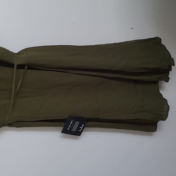 Lulu's olive green wrap dress - Picture 7 of 7